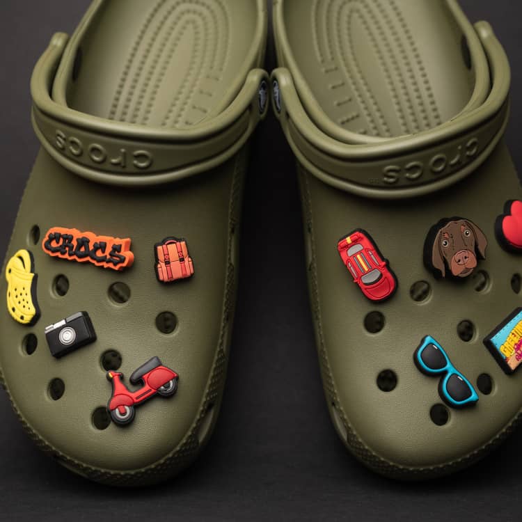 why-crocs-are-popular-get-cheap-crocs